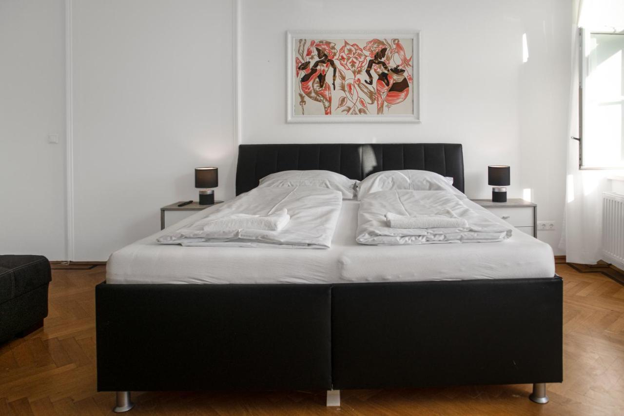 Superb 7br Shared Apartment- Near Hauptbahnhof Appartement Wenen