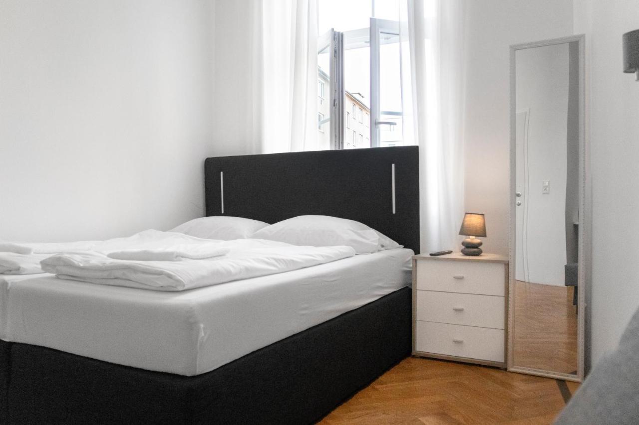 Superb 7br Shared Apartment- Near Hauptbahnhof * Wenen