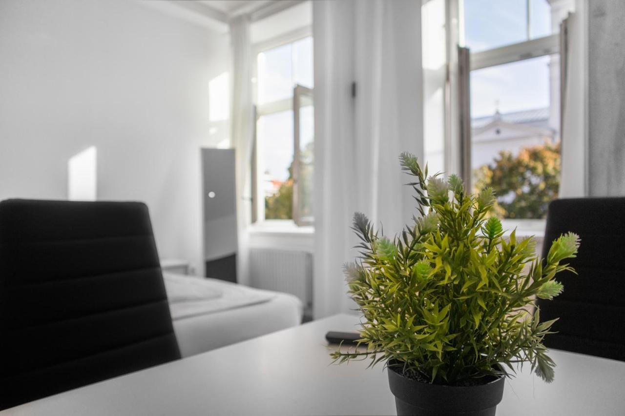 Superb 7br Shared Apartment- Near Hauptbahnhof Appartement Wenen