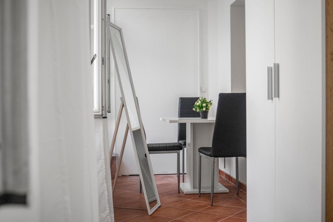 Superb 7br Shared Apartment- Near Hauptbahnhof Appartement Wenen